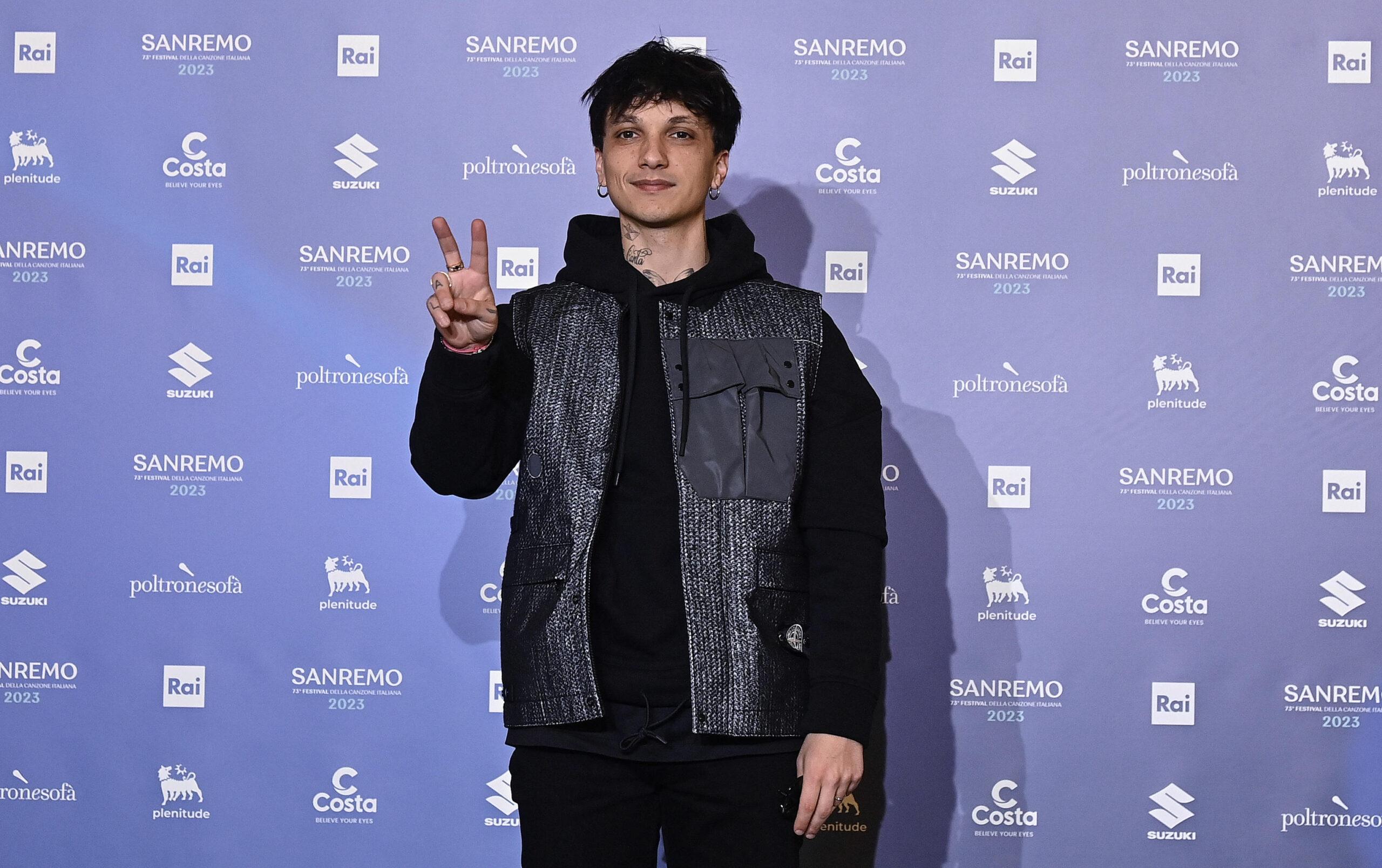 Ultimo a Sanremo 2023: “La mia canzone nata per un contesto come questo” | Video