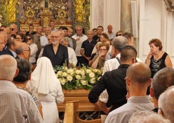 Funerali Marisa Leo a Salemi, folla di persone e lutto cittadino: “…