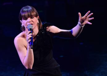 Alessandra Amoroso vincerà Sanremo 2024? Spunta uno strano dettaglio nelle stazioni