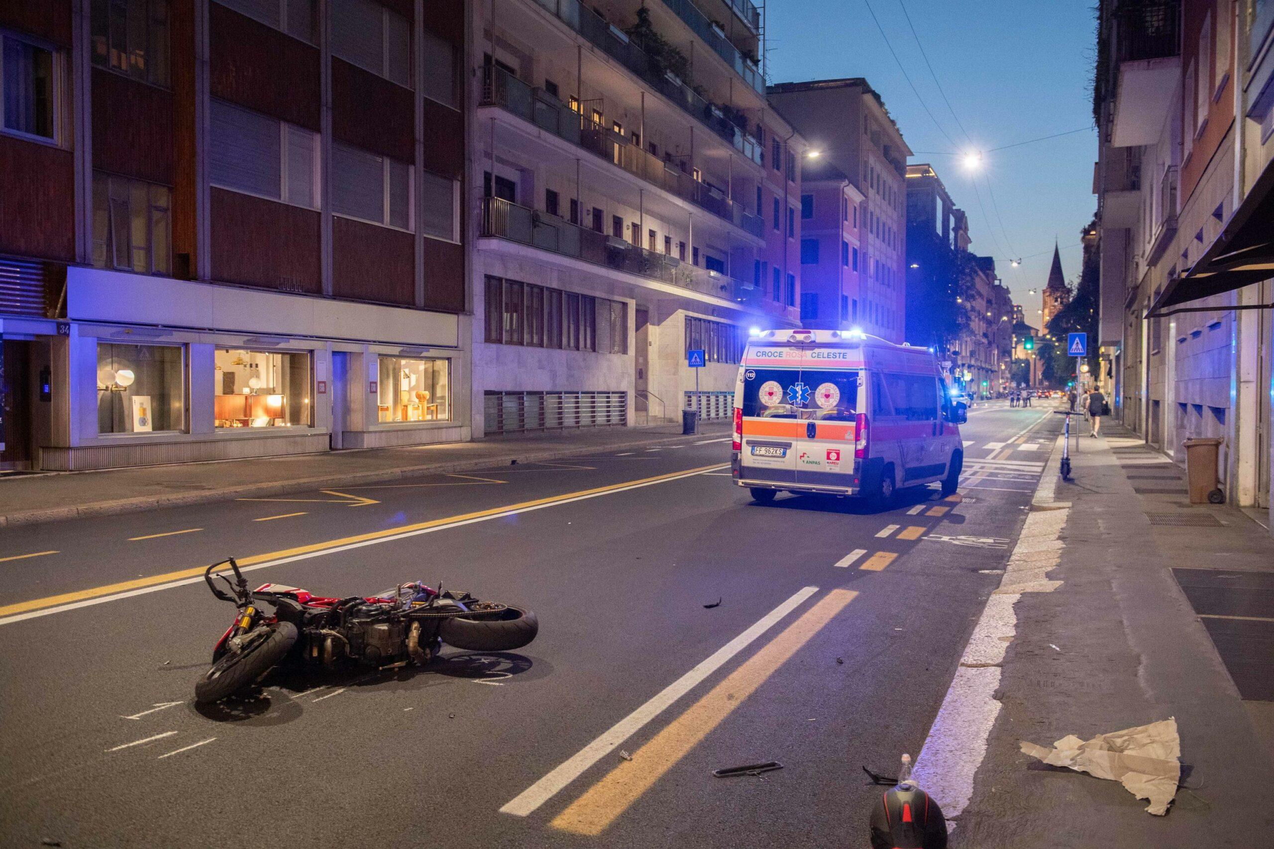 Lecce, incidente stradale sulla litoranea di Santa Cesarea Terme: motociclista in condizioni gravi