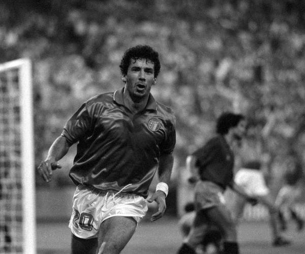 Il mondo ricorda Gianluca Vialli, la bandiera del calcio italiano scomparsa due anni fa