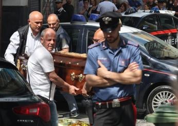 Cognati uccisi dal suocero a Sant’Antimo (Napoli), il figlio del killer: “Sospetto che si fosse invaghito di mia moglie”