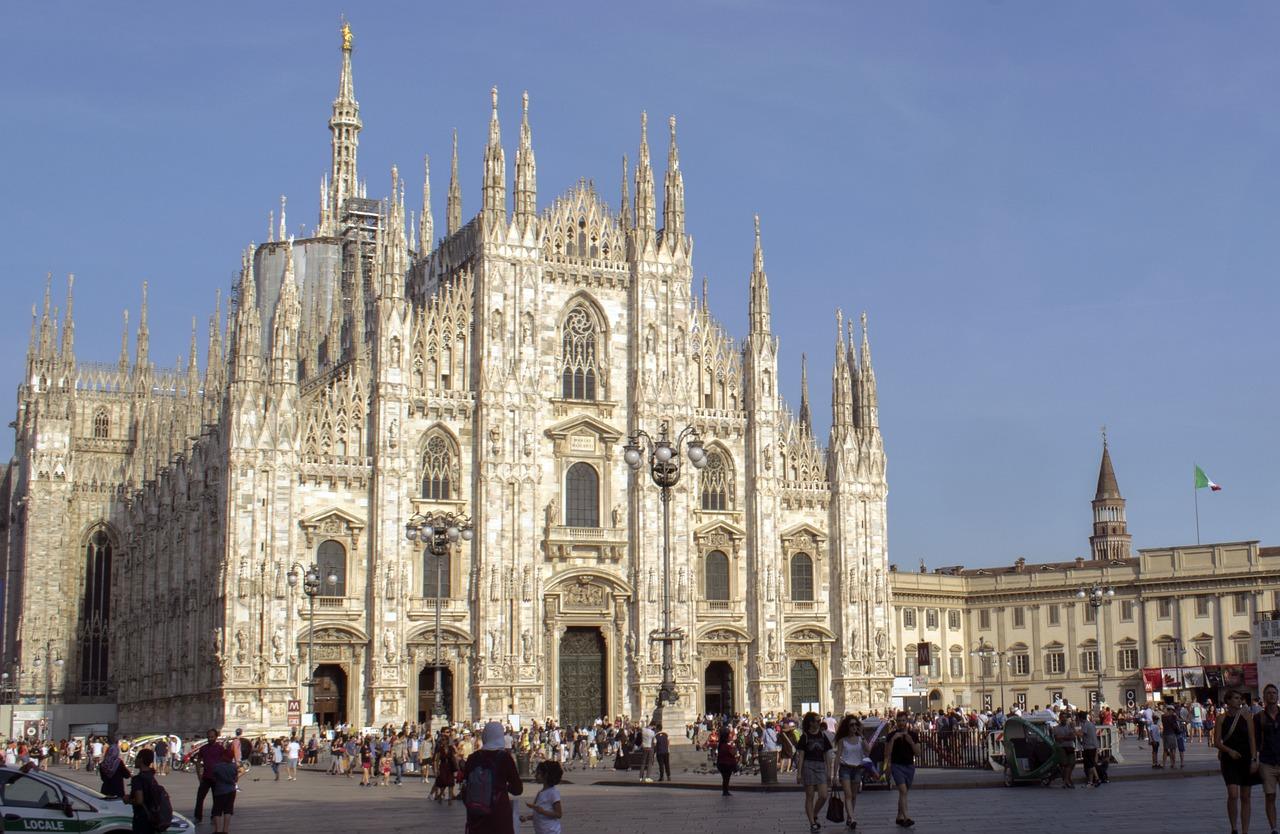 bidella pendolare Napoli Milano stele di vicchio