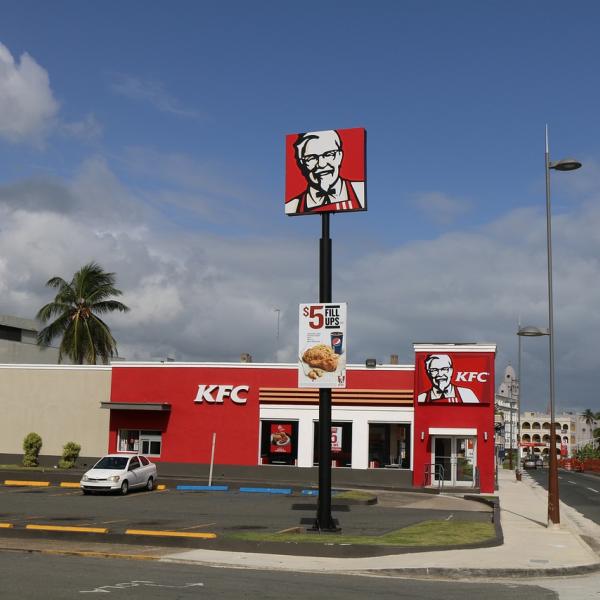 KFC offerte di lavoro: 600 nuove assunzioni entro il 2024