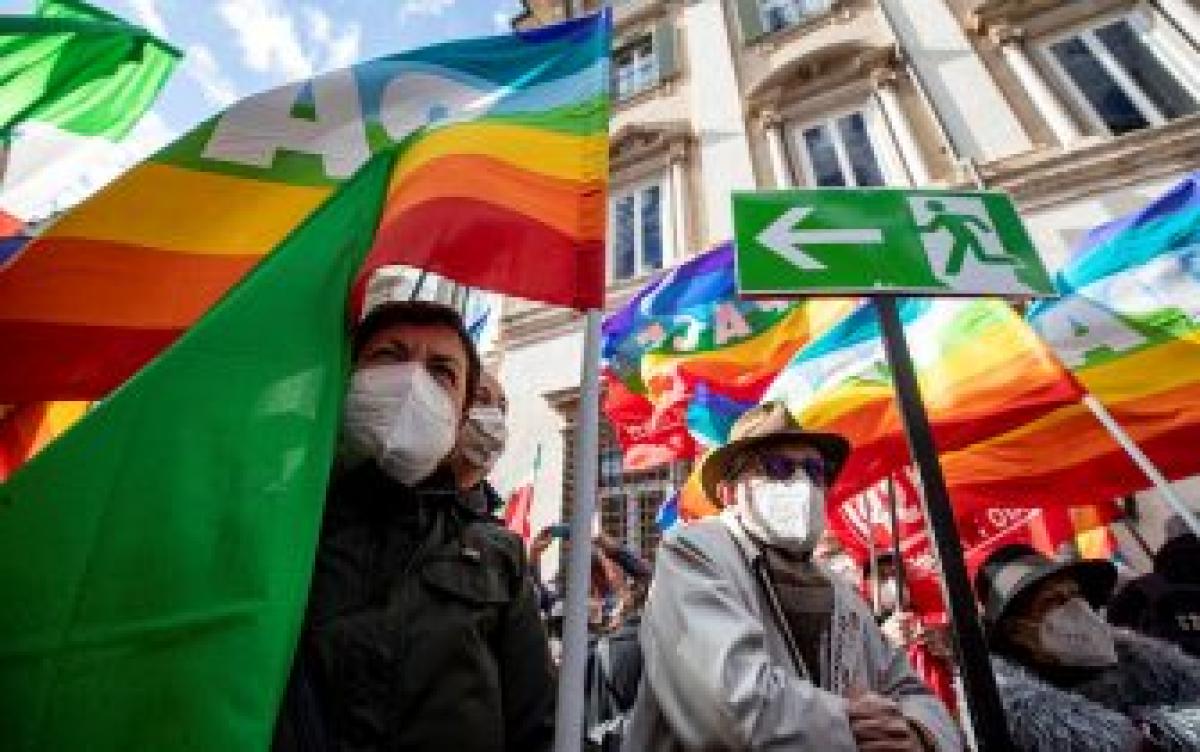 Stop alla guerra, tutti in piazza a Roma