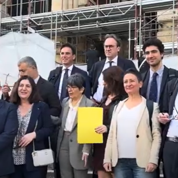 Salario minimo, PD, M5S e AVS presentano proposta di legge in Cassazione. Guerra (Pd): “Sotto i 9 euro non è lavoro, ma sfruttamento” | VIDEO