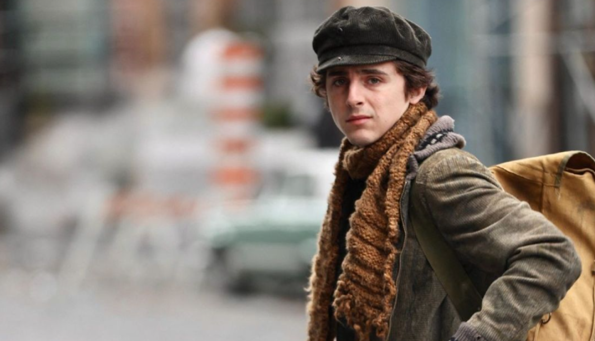 Timothée Chalamet è Bob Dylan nel biopic “A Complete Unknown”: le anticipazioni dal set | FOTO