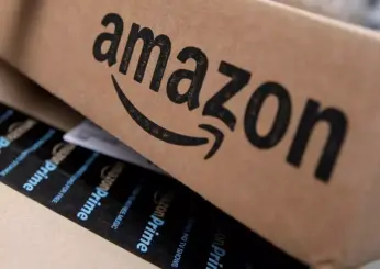 Amazon avvia azione legale contro gruppi Facebook per recensioni false