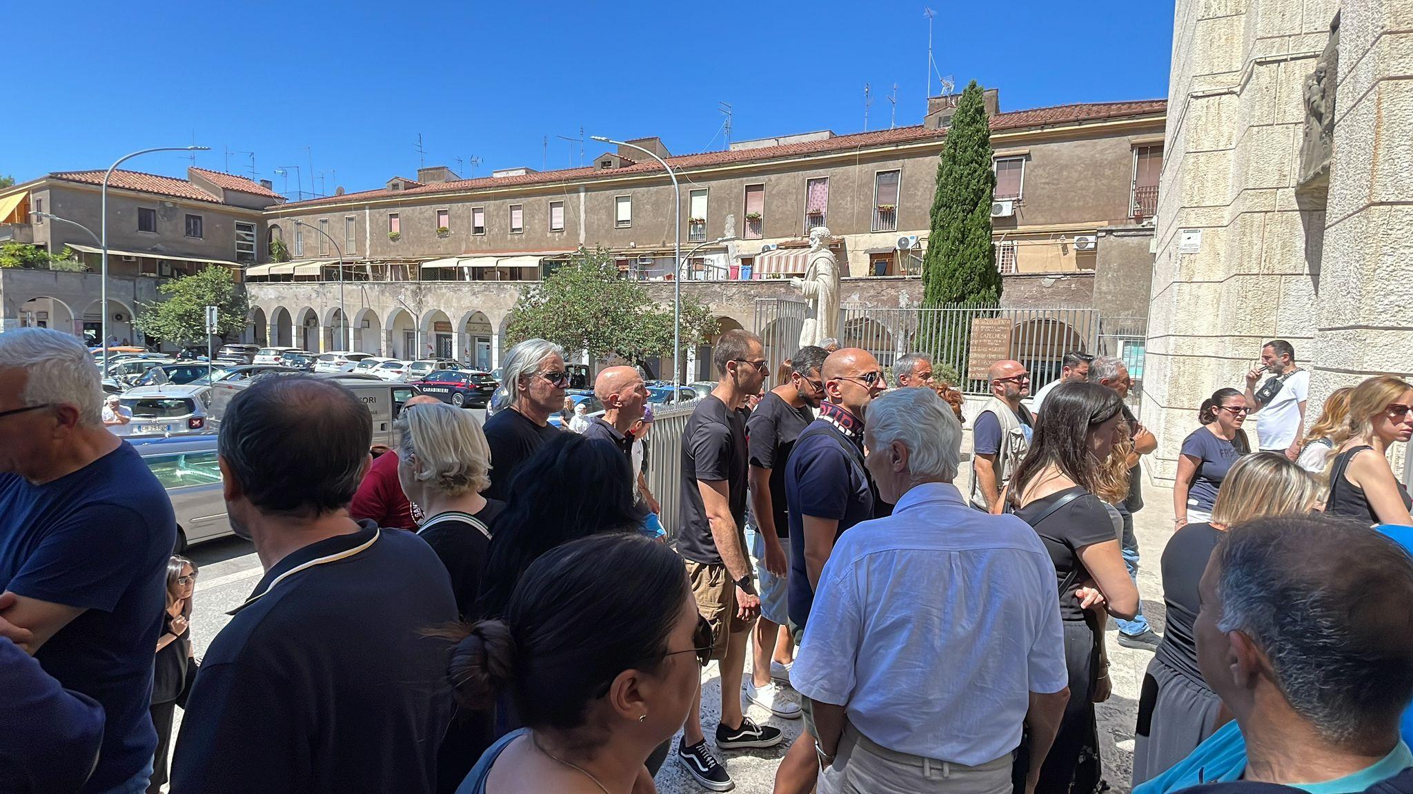 funerale pietrangeli chiesa