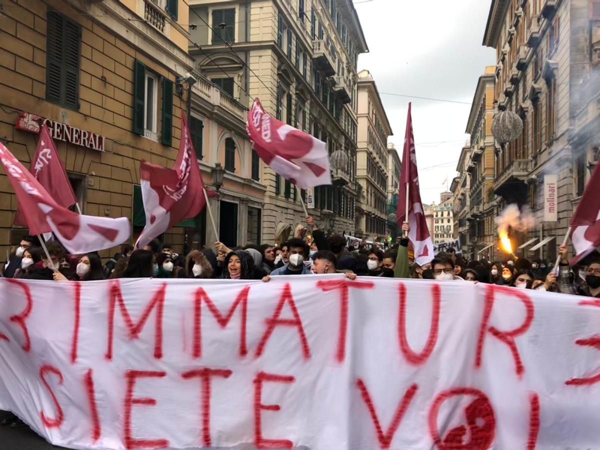 Studenti contro Valditara: “Mandante”. La replica: “Li querelo”…