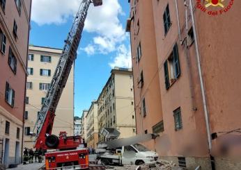 Genova, crolla il tetto di una palazzina a San Teodoro: evacuati i residenti