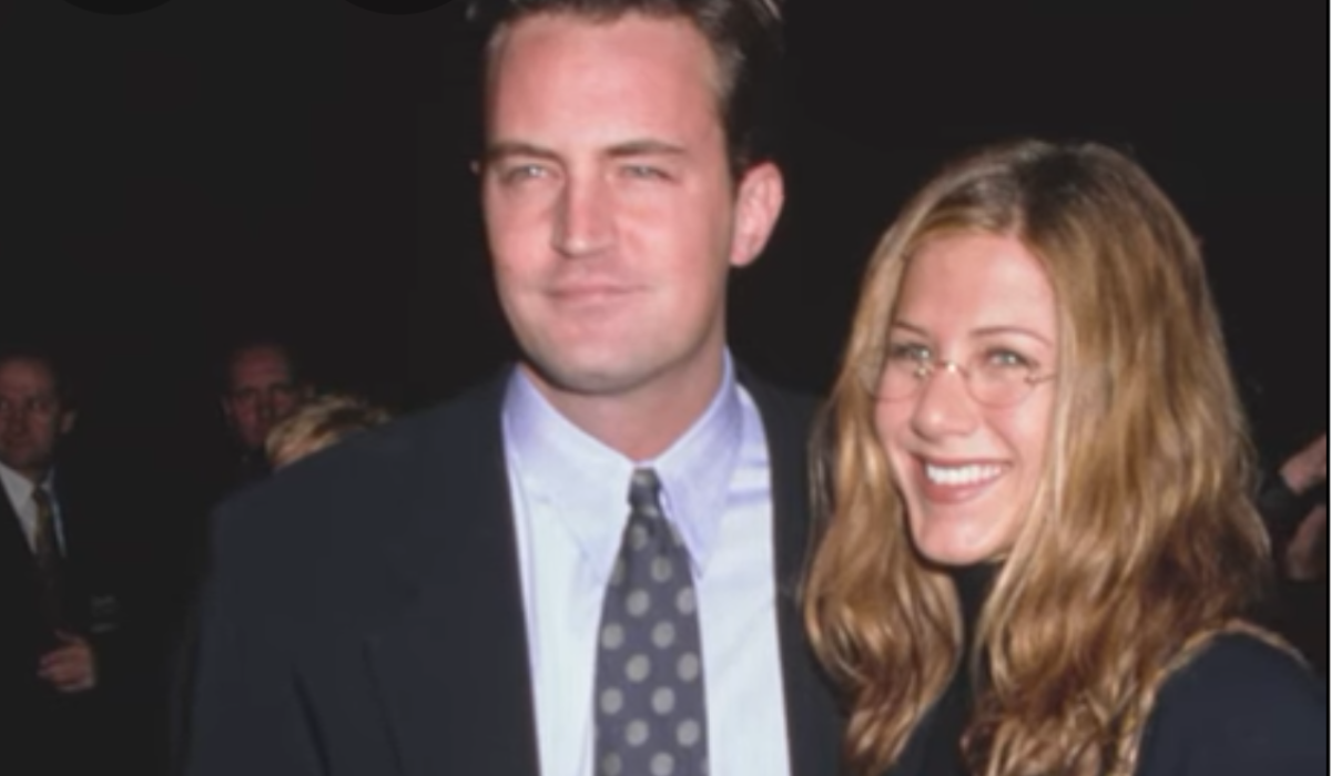 Matthew Perry e il toccante tributo di Jennifer Aniston a un anno dalla morte: la storia della loro amicizia