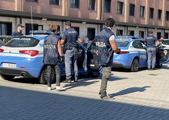 Monza, sfonda con la macchina la vetrata di un centro per disabili a Seregno: 3 feriti