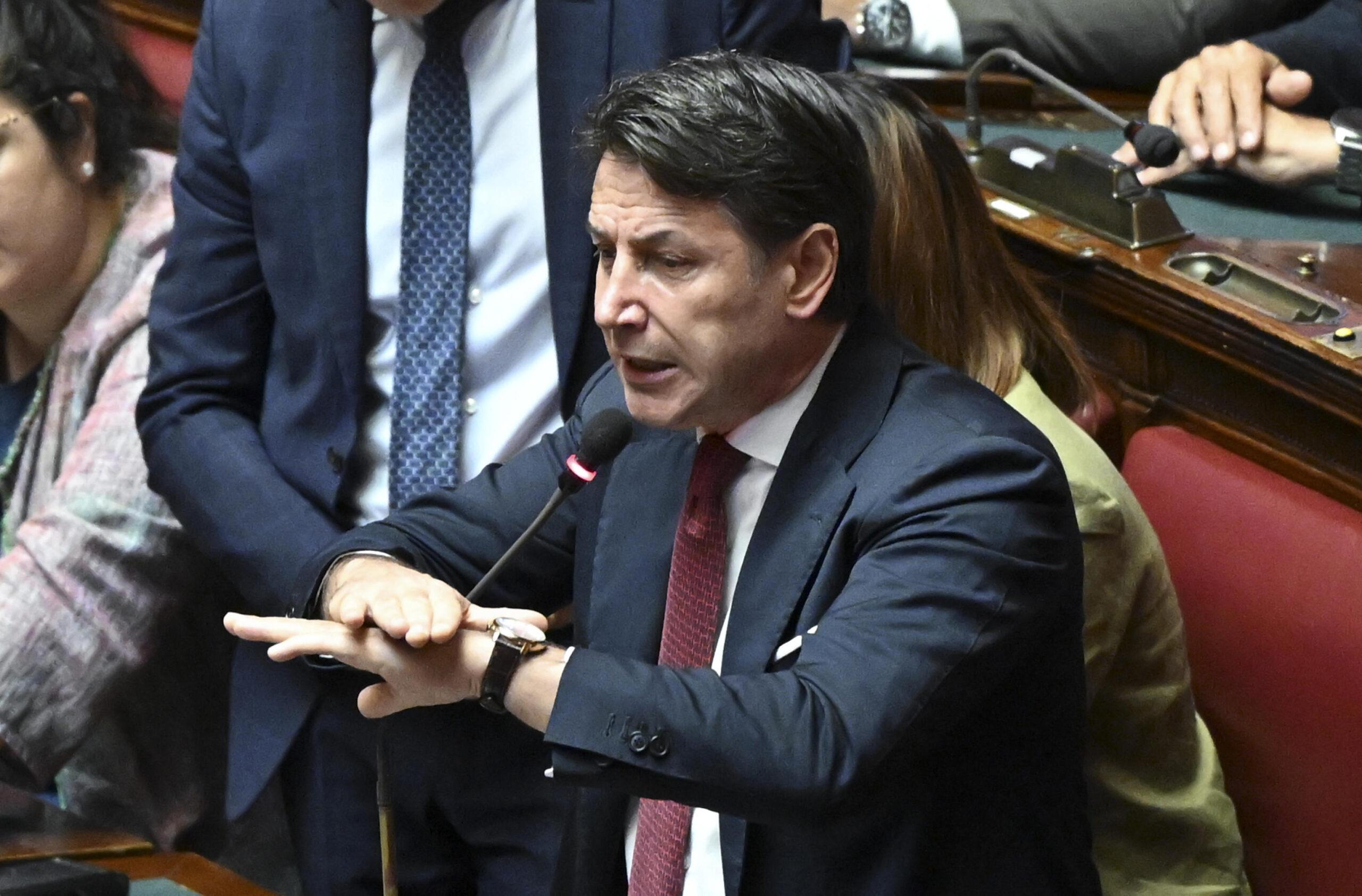 Commissione d’inchiesta sulla gestione Covid, Conte: “Un insulto e uno schiaffo agli italiani”