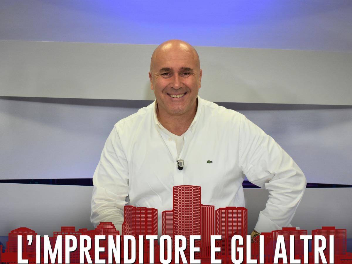 L’imprenditore e gli altri condotto da Stefano Bandecchi torna stasera su Cusano Italia Tv, l’annuncio su Instagram e la stoccata a Rete 4 | VIDEO