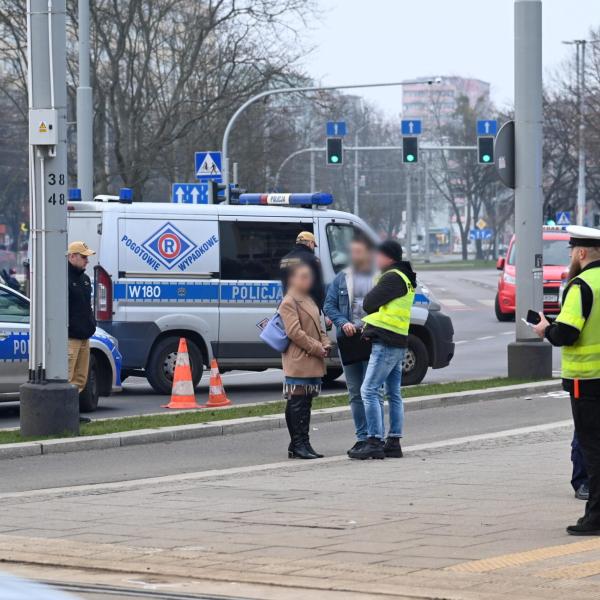 Polonia, il Parlamento approva una legge che consente alla polizia di sparare impunemente