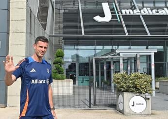 Juventus, la presentazione di Thiago Motta: “Voglio vedere una squadra orgogliosa. Sugli obiettivi e il mercato…”