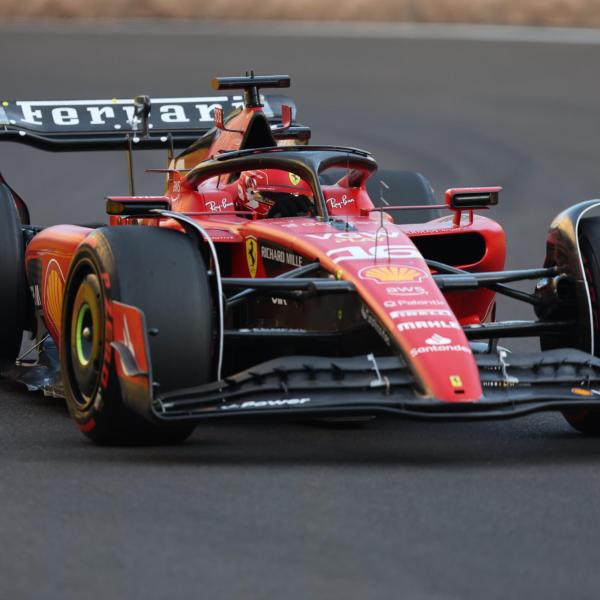 F1, shootout pole a Baku: Leclerc fa 2 su 2. Un’altra pole position