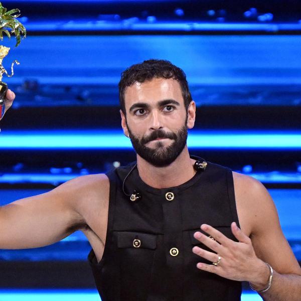 Mengoni romanista è il “Terzo Re di Sanremo” consecutivo dopo Blanco e i Maneskin. I tifosi giallorossi impazziscono