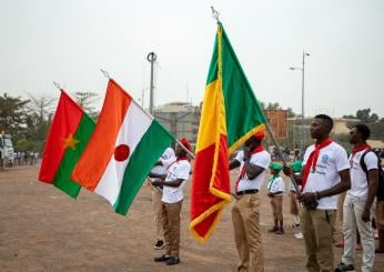 Niger, Mali e Burkina Faso annunciano una nuova forza congiunta militare per combattere i jihadisti