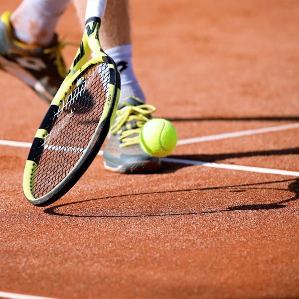 Benefici del tennis, a chi è consigliato? Gli effetti sul fisico e sulla mente sono straordinari