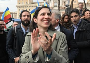 Lollobrigida: “Non arrendersi alla sostituzione etnica”. Schlein attacca: “Parole disgustose”