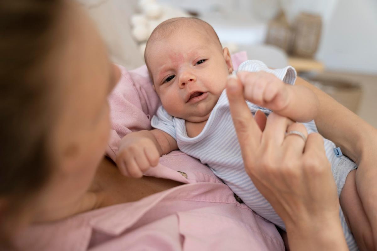 Come si capisce che è sesta malattia nei bambini? Sintomi, cure e consigli