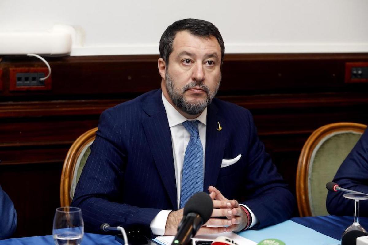 Manovra 2023, aumentano le tensioni in Commissione. Salvini: “Chiud…