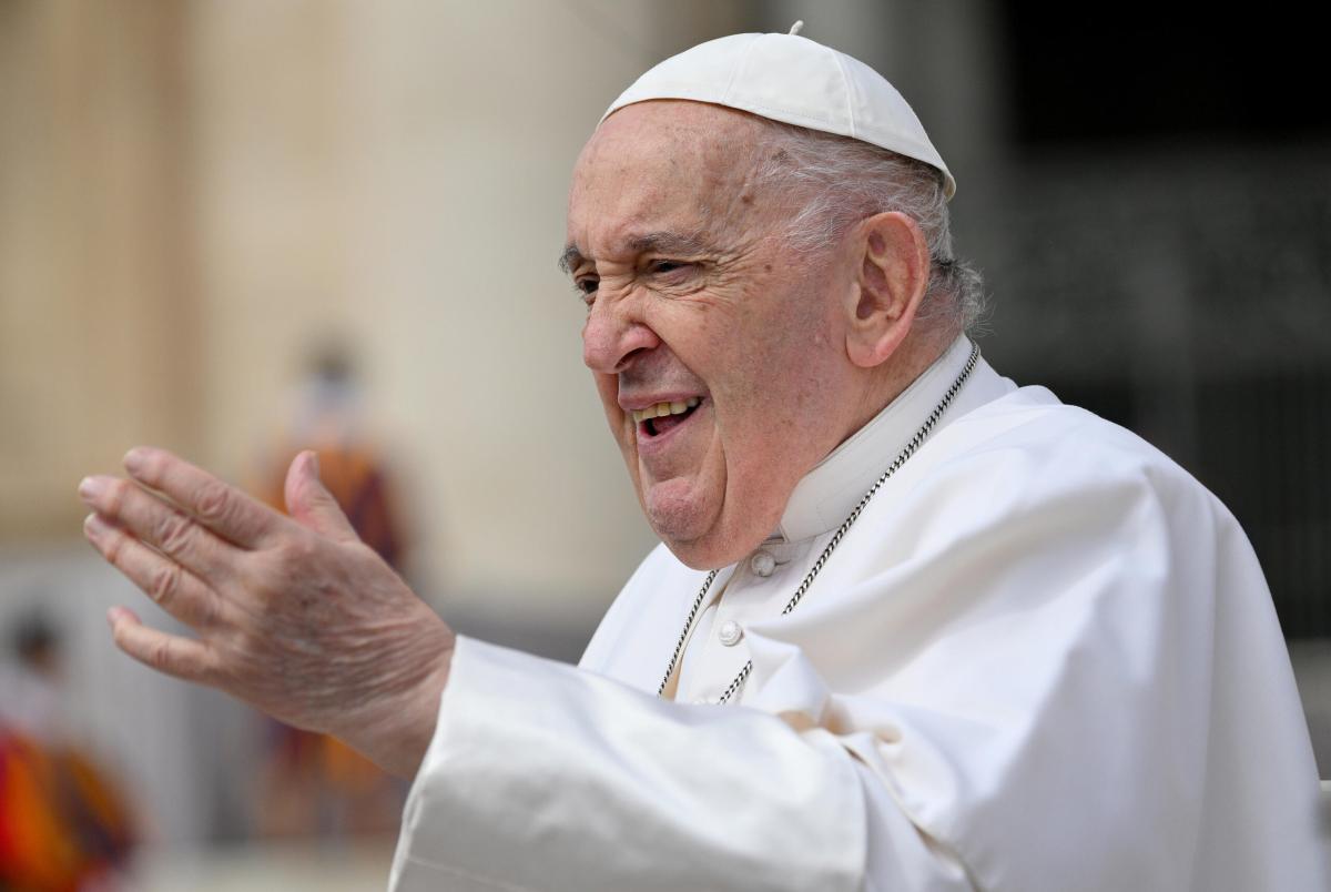 Papa Francesco a Venezia incontra le detenute: “Non togliamo dignità a chi è in carcere”. Sulla Biennale: “Il mondo ha bisogno di artisti”