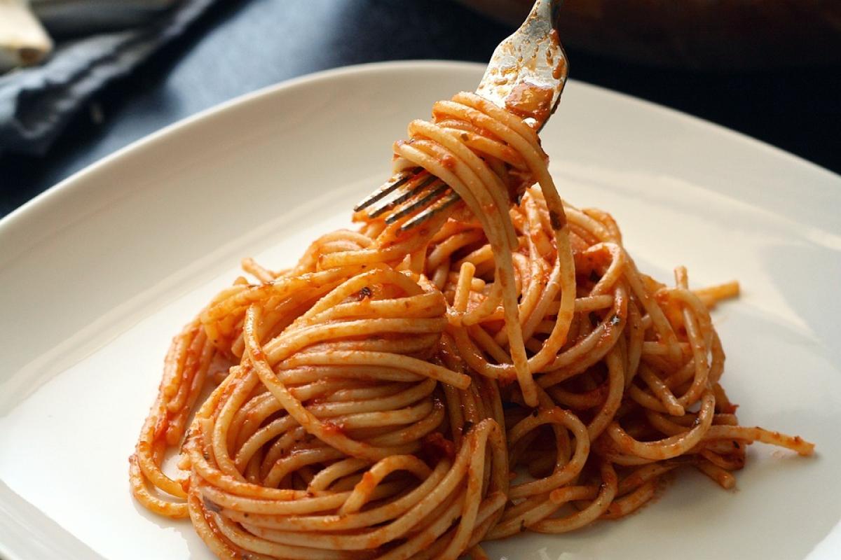 Menù salva pranzo: spaghetti e uova al tegamino