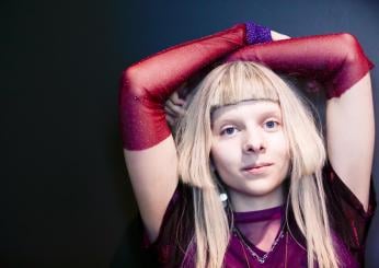 Aurora Aksnes: età, fidanzato e biografia della cantante norvegese