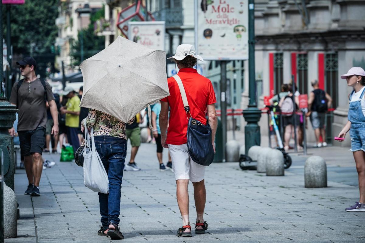 Il caldo incide sugli acquisti degli italiani: in pericolo giro d’affari da 3,4 miliardi