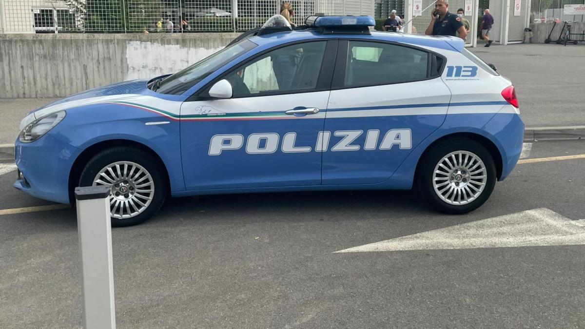 Monza, molesta sessualmente una studentessa sul bus: fermato un egi…