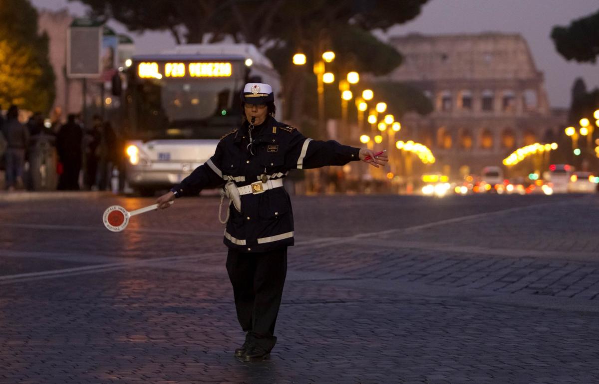 Fascia verde a Roma, approvata la delibera per limitare traffico e …