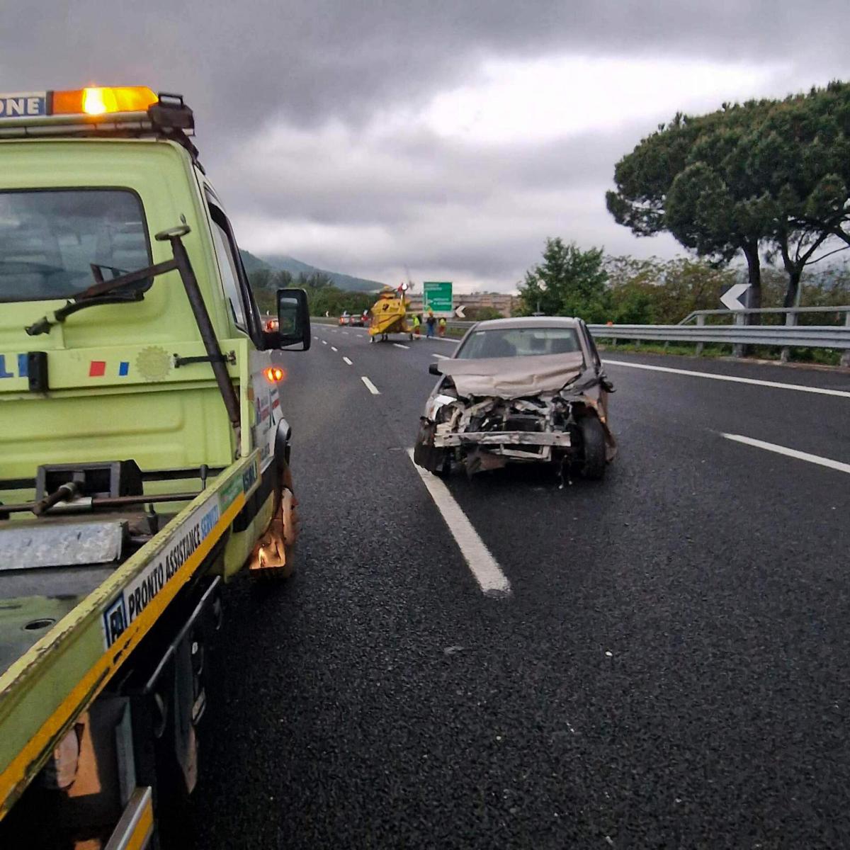 Bari, incidente a Turi: scontro tra due auto, morta una donna e tre…