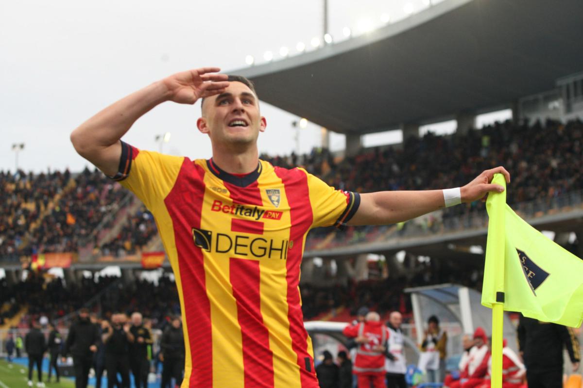 Lecce-Frosinone 2-1, i giallorossi vincono dopo 10 partite. Cronaca…