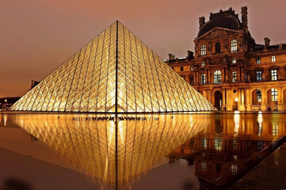 Louvre, tetto ai visitatori: massimo 30 mila al giorno