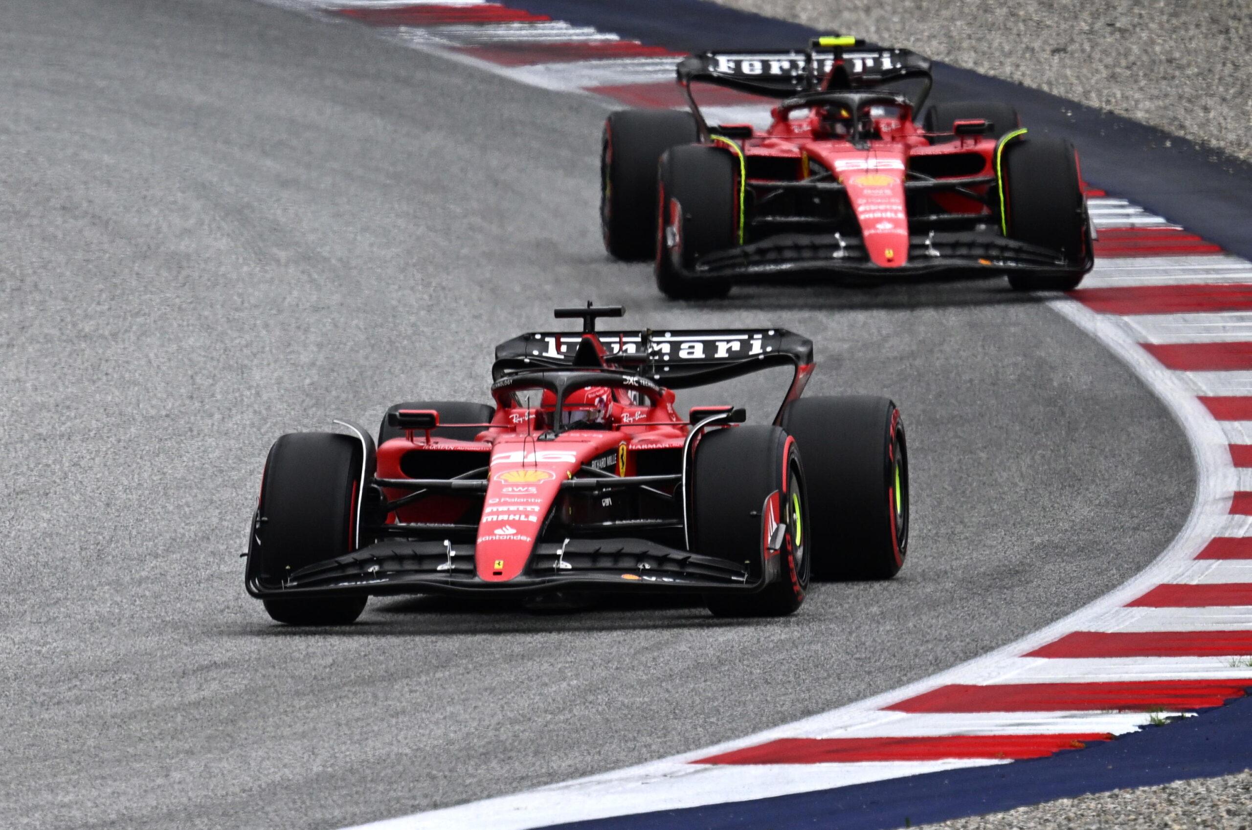 Formula 1, Vasseur sul rinnovo di Leclerc e Sainz: “Spero rimangano entrambi”