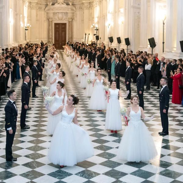 Ballo delle Debuttanti: la Reggia di Venaria torna a illuminarsi al…