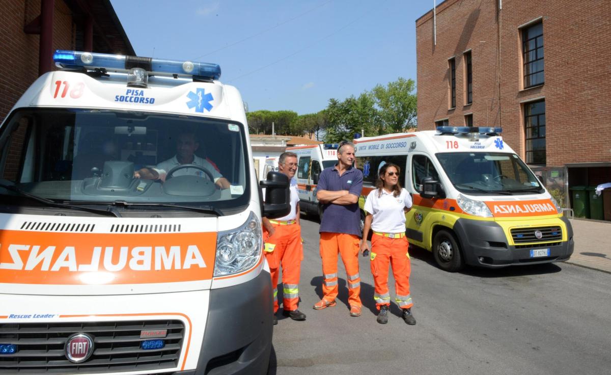 Incidente Fivizzano (Massa-Carrara): muore il centauro 20enne Aless…