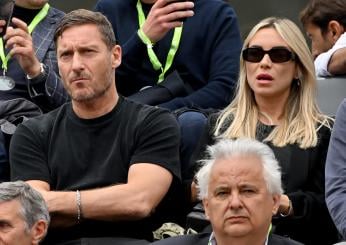 Totti e Noemi più felici e innamorati che mai: le foto in vacanza a…