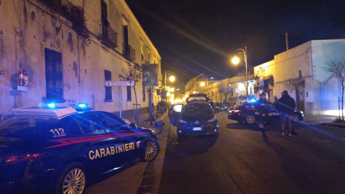 Napoli, spari a Pomigliano d’Arco e Torre Annunziata ieri sera: nessun ferito, indagini in corso