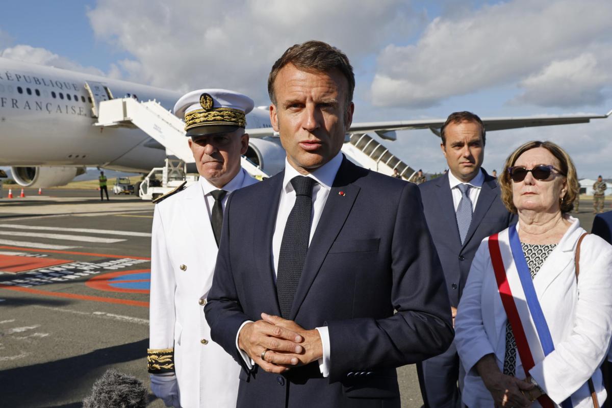 Nuova Caledonia, Macron sulla riforma elettorale: “La sottoporremo a referendum, spero che le forze locali trovi un accordo per ‘arricchire’ la legge”