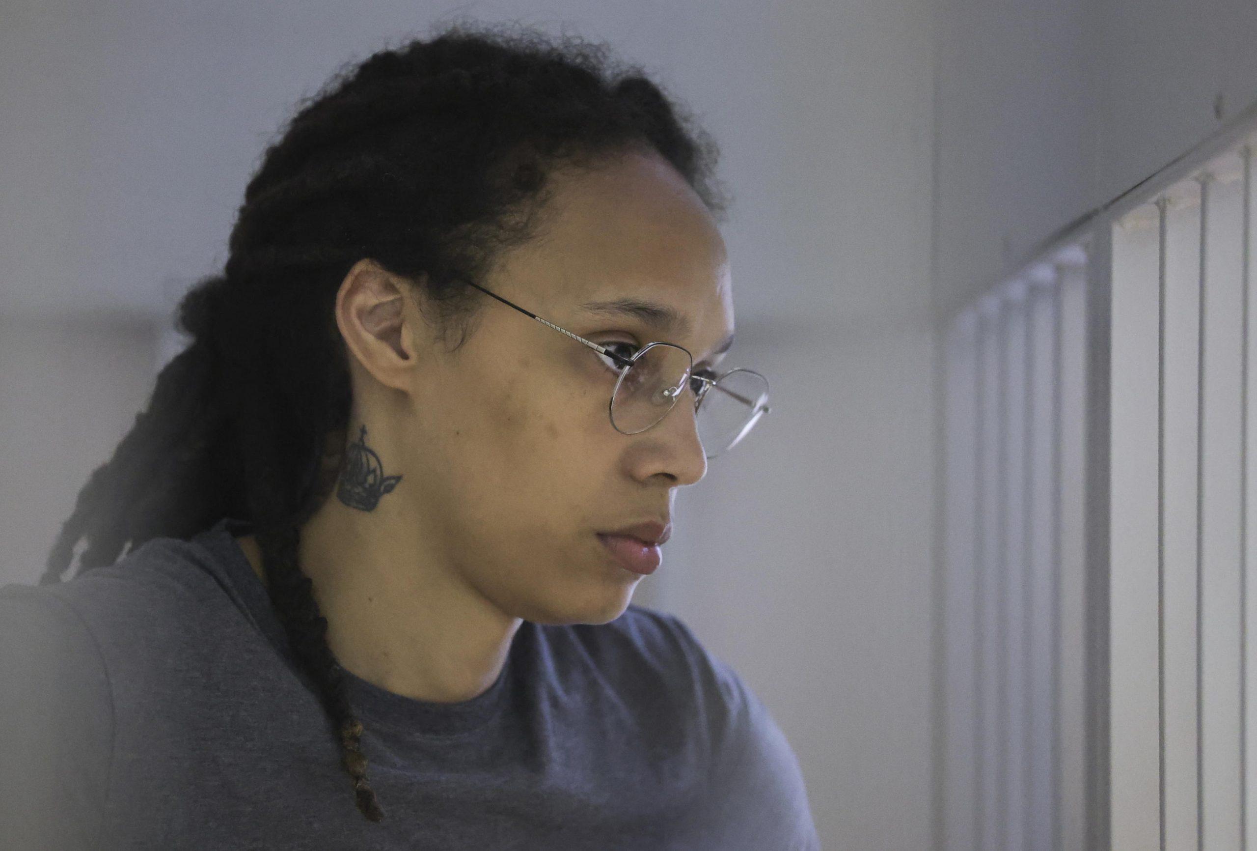 Brittney Griner trasferita in una colonia penale. Gli Usa: “Lavoriamo per la sua liberazione”