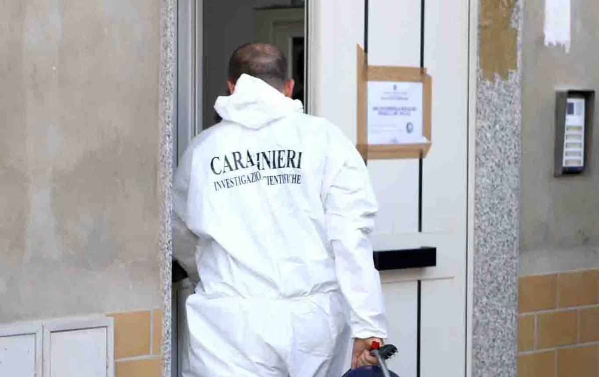 Ragusa, giallo a Scicli: trovato cadavere di un 40enne nella sua abitazione, non si esclude l’omicidio