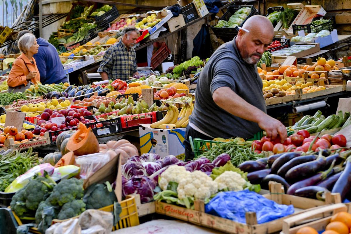 Prosegue il calo dell’inflazione in Italia: +6,4% annuo a giugno