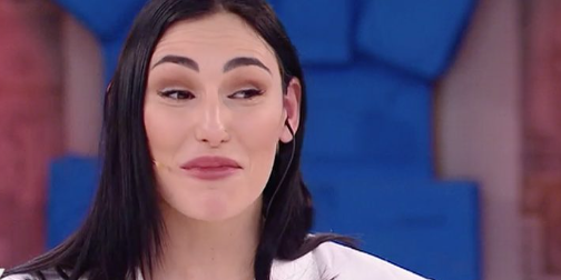 Operazione al ginocchio per Giulia Pauselli, come sta la ballerina professionista di Amici