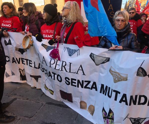 La battaglia delle sarte de La Perla, l’associazione “Unicheunite” per salvare il lavoro e fare del bene