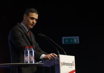 Spagna, Pedro Sanchez celebra il suo ritorno: “In Italia governa l’estrema destra, qui l’abbiamo fermata”