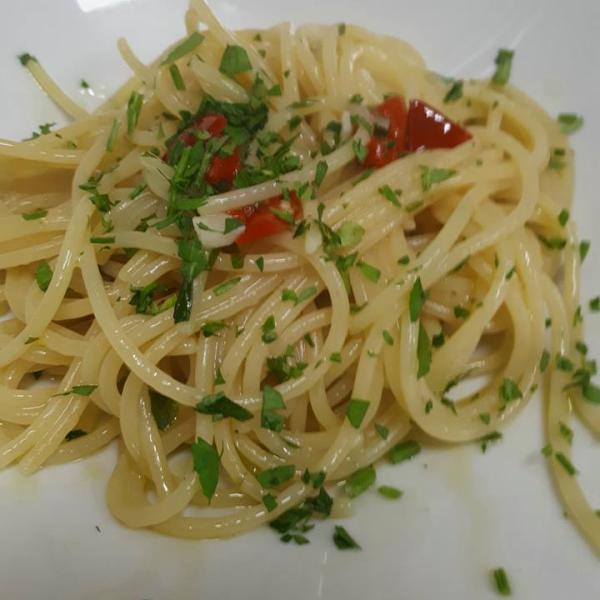 Spaghetti aglio olio e peperoncino, come farli cremosi